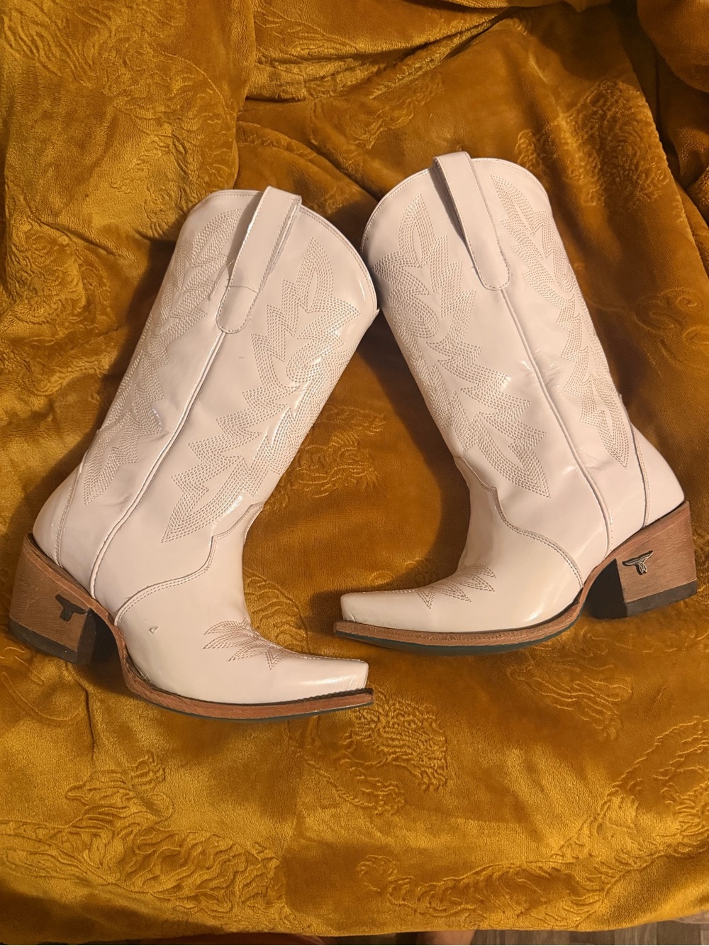 Classic Cream Western Lace-Up Boots for Women